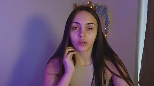 IrinaShayk18 online show from January 28, 9:19 am