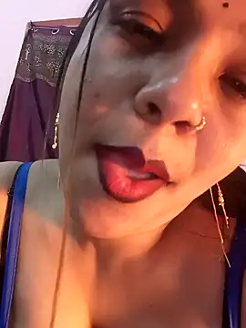 Hot-shot99 online show from January 3, 12:30 pm