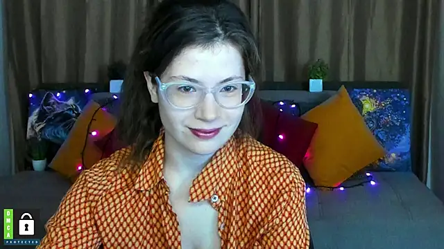 Snapshot of Alicia_redfollow chatting on January 24, 6:25 pm Alicia redfollow online show from January 24, 6:25 pm