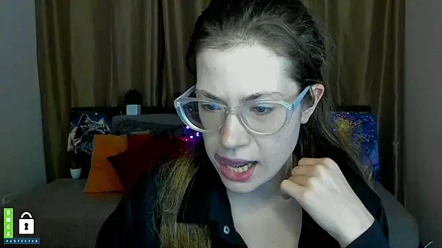 Snapshot of Alicia_redfollow chatting on January 31, 3:41 am Alicia redfollow online show from January 31, 3:41 am