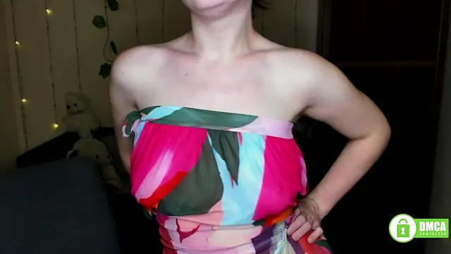 Snapshot of Alicia_redfollow chatting on February 5, 2:19 am Alicia redfollow online show from February 5, 2:19 am