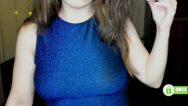 Snapshot of Alicia_redfollow chatting on February 19, 3:39 am Alicia redfollow online show from February 19, 3:39 am