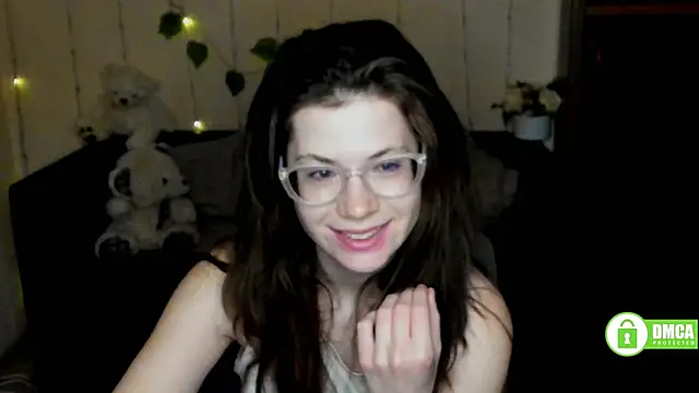 Snapshot of Alicia_redfollow chatting on February 21, 2:17 am Alicia redfollow online show from February 21, 2:17 am