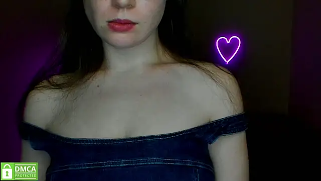 Snapshot of Alicia_redfollow chatting on February 22, 12:40 pm Alicia redfollow online show from February 22, 12:40 pm