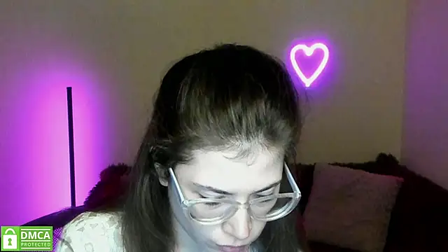 Snapshot of Alicia_redfollow chatting on February 26, 12:25 pm Alicia redfollow online show from February 26, 12:25 pm