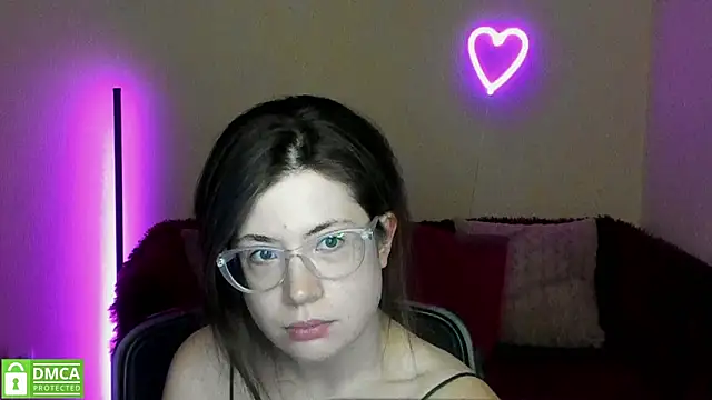 Snapshot of Alicia_redfollow chatting on March 7, 12:34 pm Alicia redfollow online show from March 7, 12:34 pm