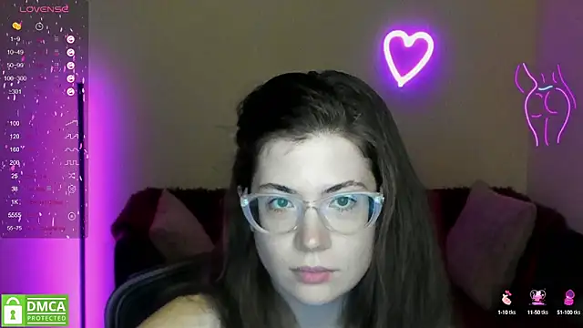 Snapshot of Alicia_redfollow chatting on March 11, 3:34 pm Alicia redfollow online show from March 11, 3:34 pm