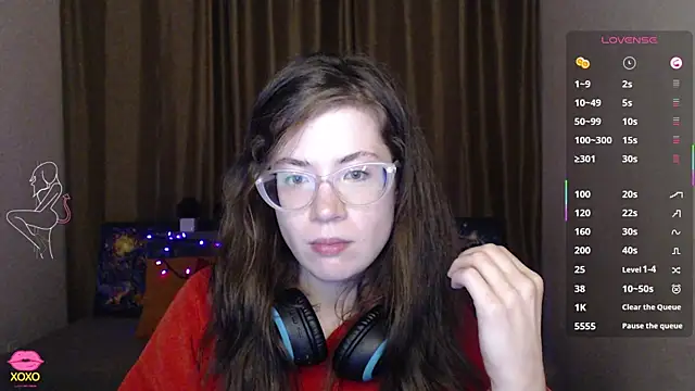 Snapshot of Alicia_redfollow chatting on March 13, 6:23 pm Alicia redfollow online show from March 13, 6:23 pm