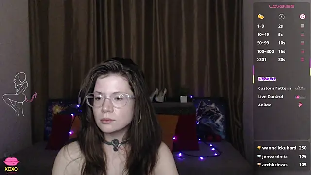 Snapshot of Alicia_redfollow chatting on March 15, 3:37 pm Alicia redfollow online show from March 15, 3:37 pm