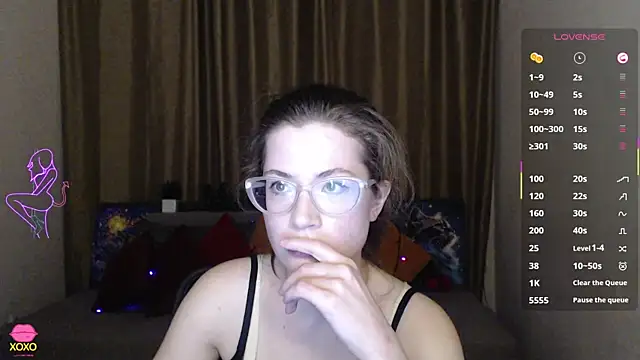 Snapshot of Alicia_redfollow chatting on March 17, 6:21 pm Alicia redfollow online show from March 17, 6:21 pm