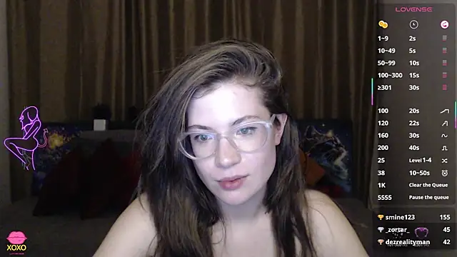 Snapshot of Alicia_redfollow chatting on March 18, 3:31 am Alicia redfollow online show from March 18, 3:31 am