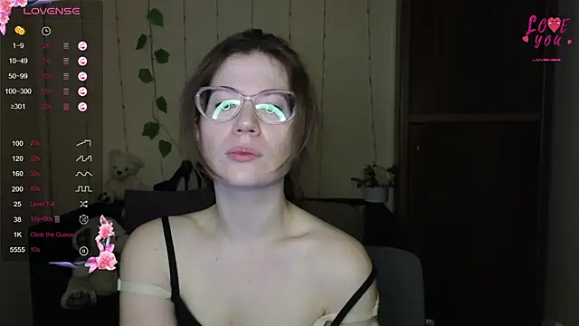 Snapshot of Alicia_redfollow chatting on March 23, 6:26 am Alicia redfollow online show from March 23, 6:26 am