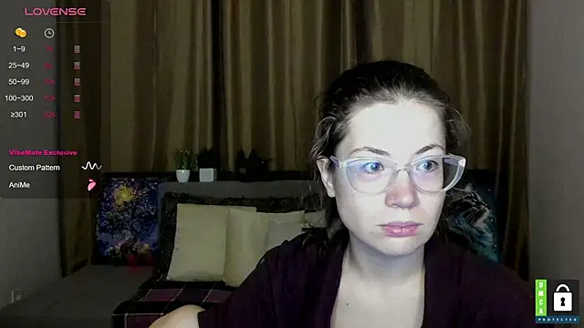 Snapshot of Alicia_redfollow chatting on October 7, 11:07 am Alicia redfollow online show from October 7, 11:07 am