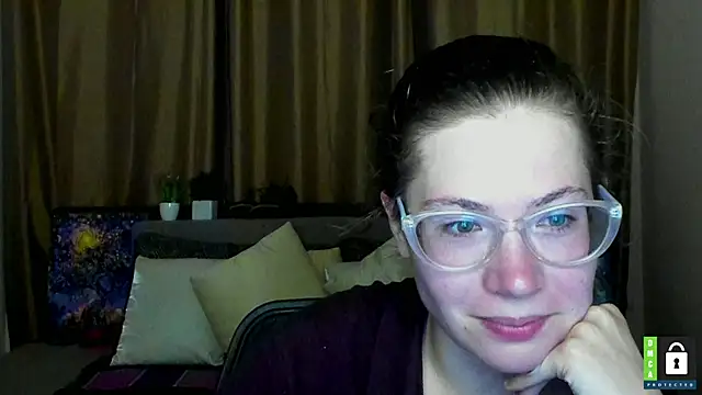 Snapshot of Alicia_redfollow chatting on October 22, 5:24 pm Alicia redfollow online show from October 22, 5:24 pm