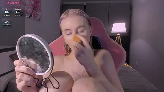 Molly Toads online show from January 23, 2:17 pm