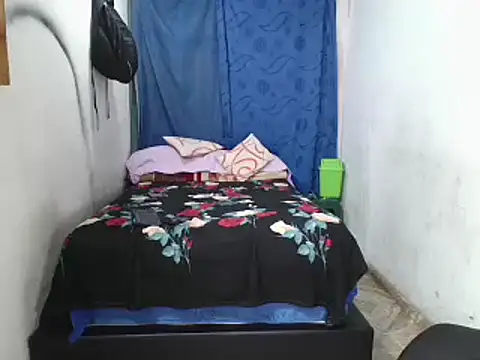 Snapshot of pecadodulce123 chatting on March 14, 10:49 pm pecadodulce123 online show from March 14, 10:49 pm