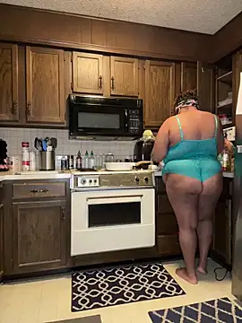 Snapshot of InterRacialFacial7296 chatting on December 21, 10:33 am InterRacialFacial7296 online show from December 21, 10:33 am