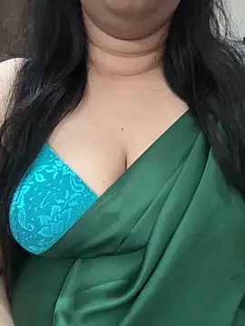 Snapshot of Akhi_Akshaya chatting on December 18, 9:25 am Akhi Akshaya online show from December 18, 9:25 am