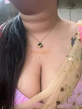 Snapshot of Akhi_Akshaya chatting on December 29, 11:07 am Akhi Akshaya online show from December 29, 11:07 am