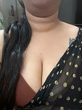 Snapshot of Akhi_Akshaya chatting on January 7, 10:08 pm Akhi Akshaya online show from January 7, 10:08 pm