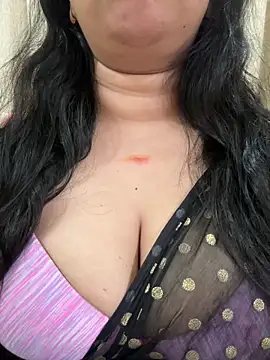 Snapshot of Akhi_Akshaya chatting on January 25, 7:07 pm Akhi Akshaya online show from January 25, 7:07 pm