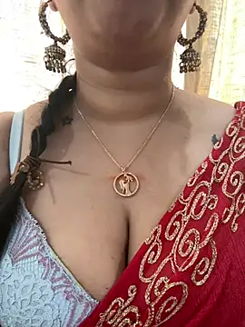 Snapshot of Akhi_Akshaya chatting on January 30, 9:04 am Akhi Akshaya online show from January 30, 9:04 am