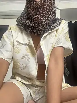 Kirti Mittal online show from March 23, 5:39 pm