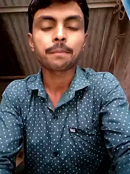 Snapshot of Suraj223kumar chatting on September 24, 10:40 am Suraj223kumar online show from September 24, 10:40 am