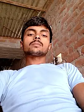 Snapshot of Suraj223kumar chatting on October 1, 4:40 am Suraj223kumar online show from October 1, 4:40 am