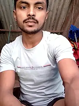 Snapshot of Suraj223kumar chatting on October 18, 4:15 am Suraj223kumar online show from October 18, 4:15 am