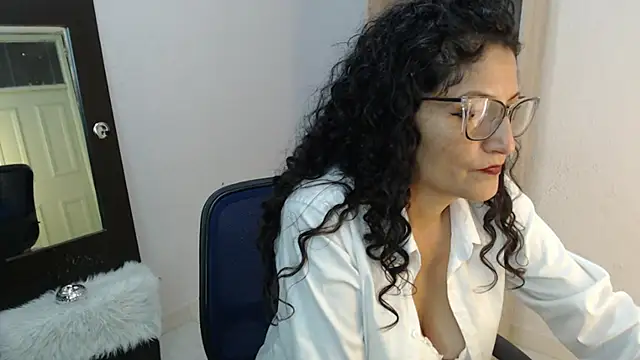 arianna ros3 online show from January 4, 6:09 pm