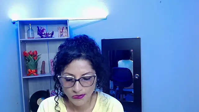 arianna ros3 online show from February 4, 3:47 pm