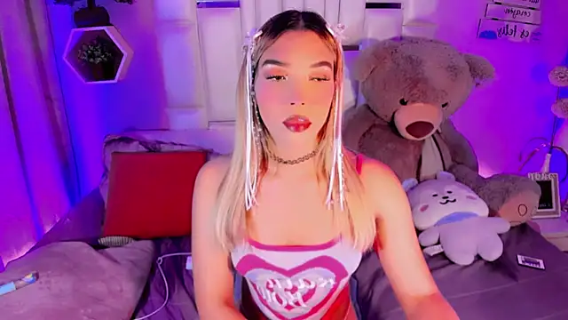 Aileen 18 online show from May 8, 5:57 am