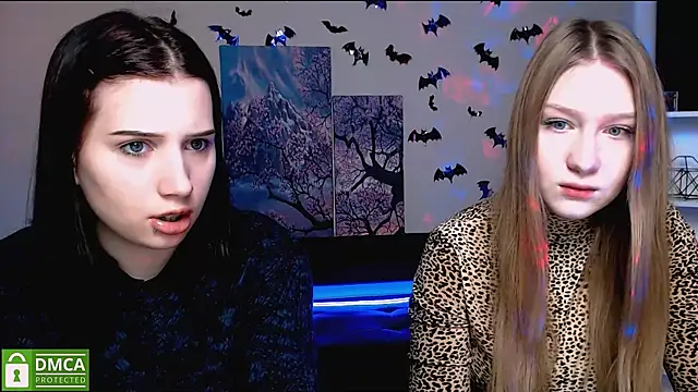 Snapshot of playful_sophie chatting on January 3, 11:03 am playful sophie online show from January 3, 11:03 am
