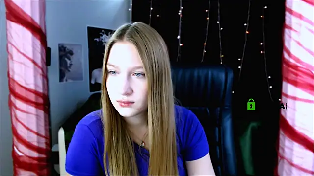 Snapshot of playful_sophie chatting on January 16, 5:55 pm playful sophie online show from January 16, 5:55 pm