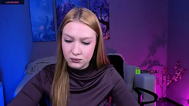 playful sophie online show from November 26, 8:10 pm