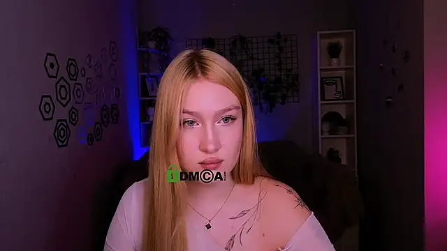 playful sophie online show from May 3, 7:31 pm