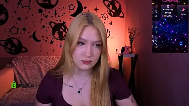 playful sophie online show from May 7, 7:30 pm