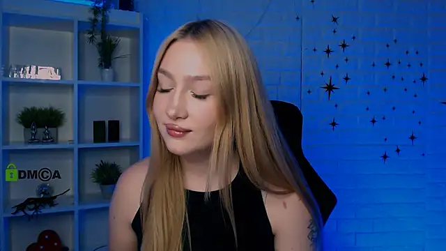 playful sophie online show from May 26, 7:21 pm