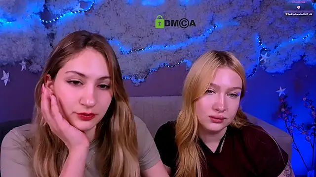 Snapshot of playful_sophie chatting on June 10, 7:35 pm playful sophie online show from June 10, 7:35 pm