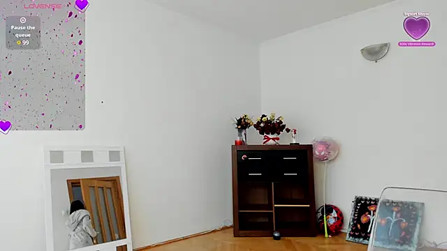 Lucky Deniz online show from February 10, 7:15 am