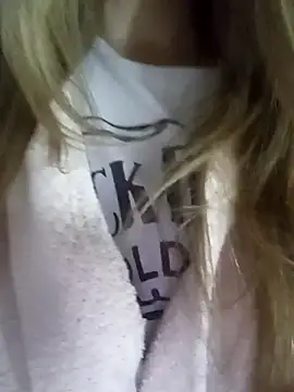 KattyLuuu online show from March 29, 1:44 pm