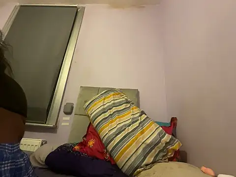 LavenderBuxton online show from January 7, 8:21 pm