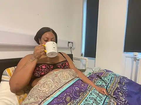 LavenderBuxton online show from January 18, 11:11 am