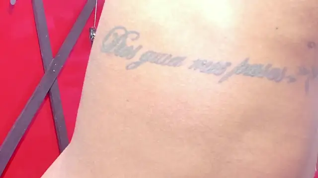 amber diior online show from February 12, 11:51 pm