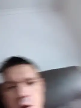 biggnipz online show from November 3, 2:02 am