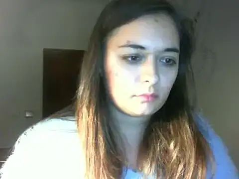 Snapshot of MeganGold chatting on December 18, 8:14 pm MeganGold online show from December 18, 8:14 pm