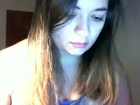 Snapshot of MeganGold chatting on December 19, 9:06 pm MeganGold online show from December 19, 9:06 pm