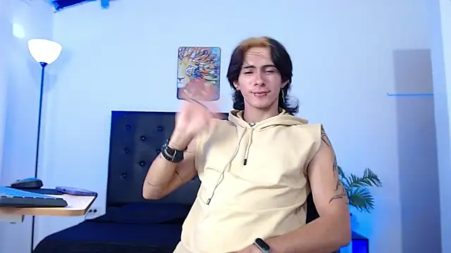 Snapshot of andreey50 chatting on November 29, 8:34 pm andreey50 online show from November 29, 8:34 pm