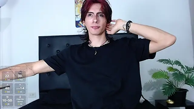 Snapshot of andreey50 chatting on December 16, 8:14 pm andreey50 online show from December 16, 8:14 pm